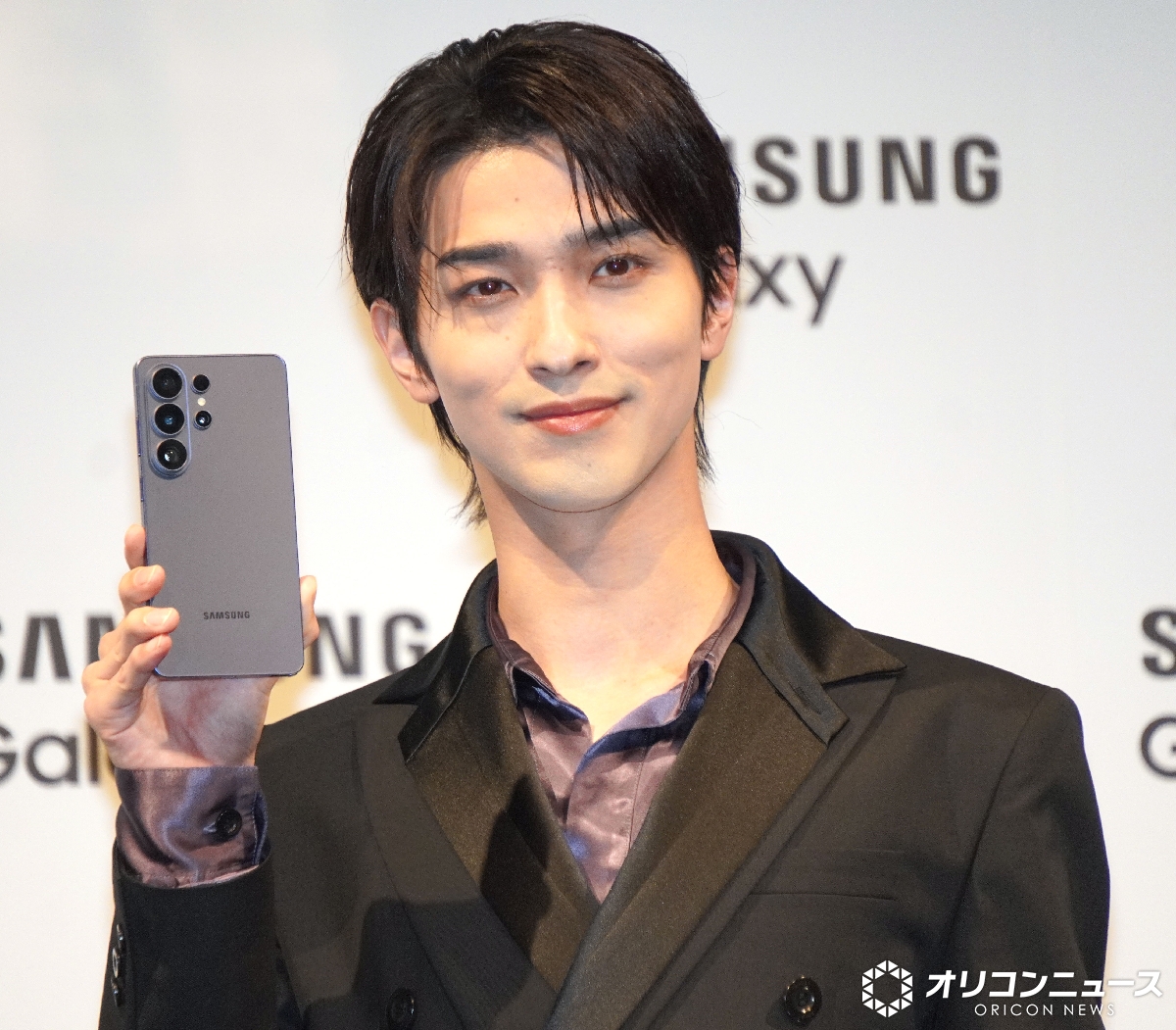 横浜流星、クールなスーツ姿でGalaxy S26新CM発表 芝居への情熱熱弁
