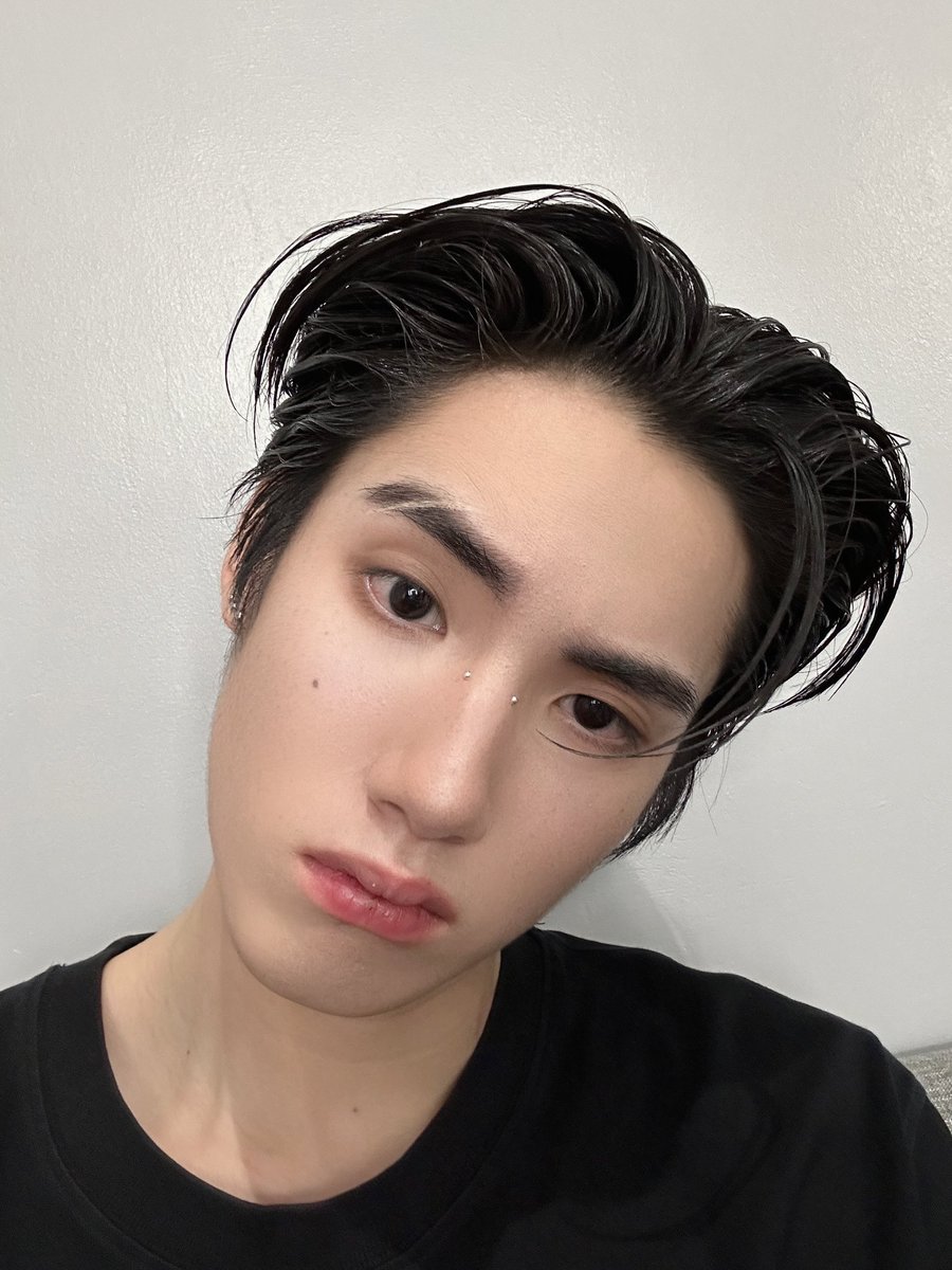 คุณมิ้นจีมี๊ภูธัชชัย tweet media