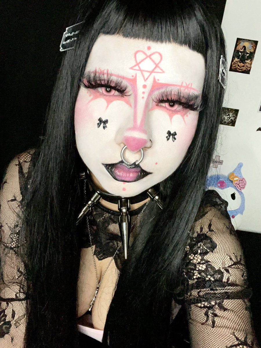 weedkitten's tweet photo. you are my heaven tonight ♡ https://t.co/BRcJmSFxfi
