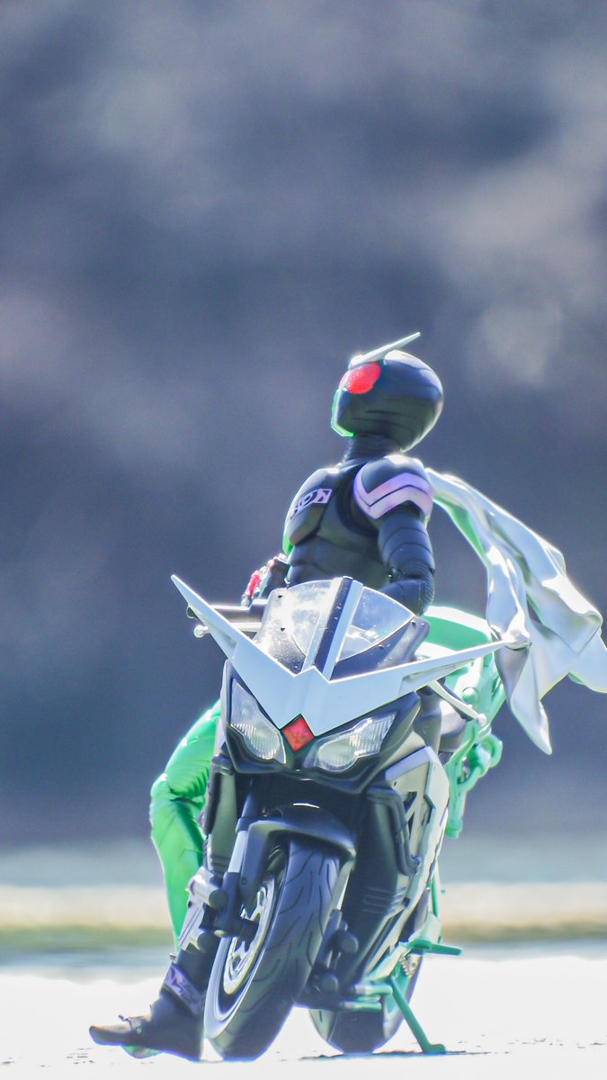 右利き@ tweet media