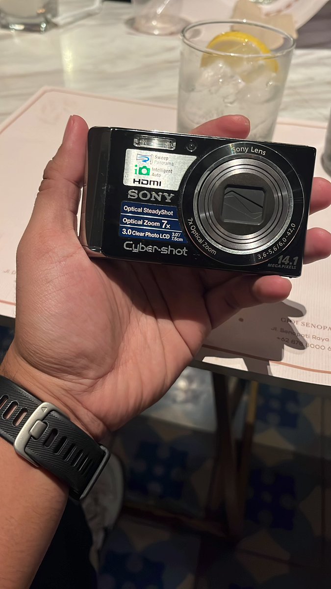 krowkroww tweet media