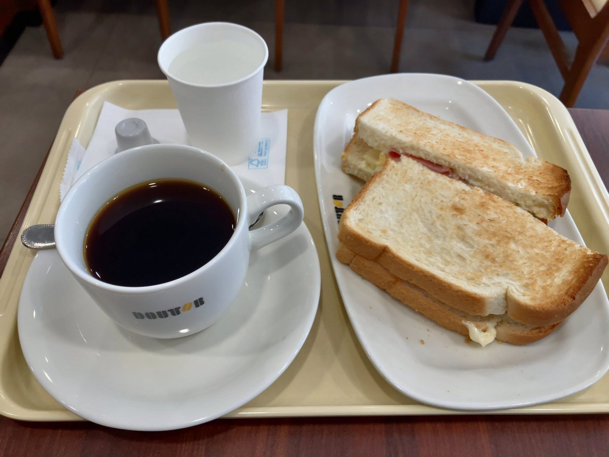 rx78nrx044's tweet photo. 今朝もドトールでモーニング。日課になりつつある。
#ドトール https://t.co/BChyaJJ4AN