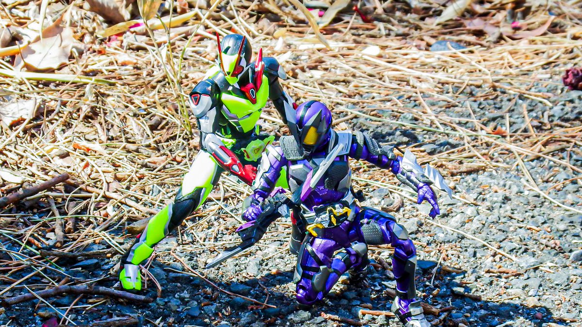 右利き@ tweet media