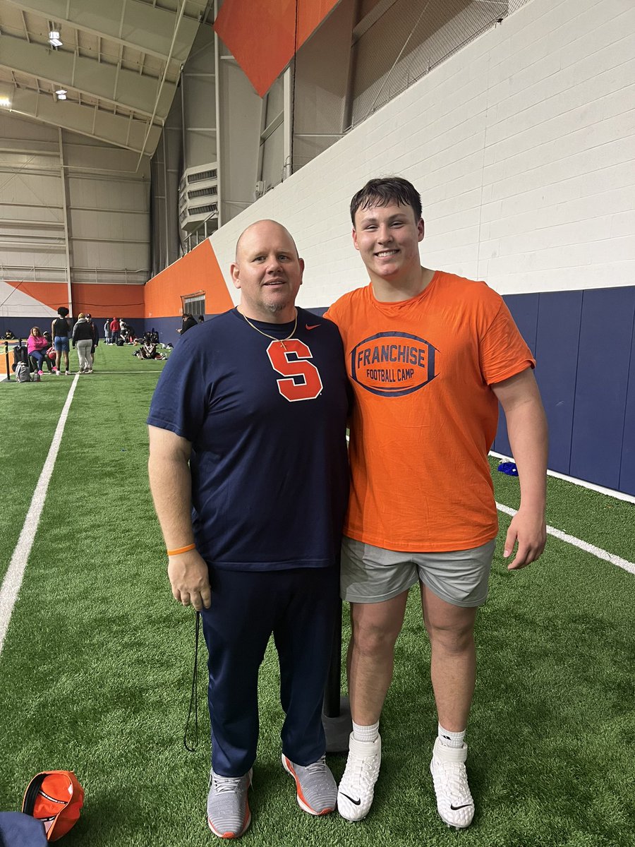 TheJuiceOnline's tweet image. 2027 OL James Cocozzo has locked in an OV to #Syracuse on the weekend of June 12.

Our Charles Kang (@SICuseCK) has the intel on where SU stands with Cocozzo and his timeline for a decision. 

🔗 sujuiceonline.com/forums/topic/o…