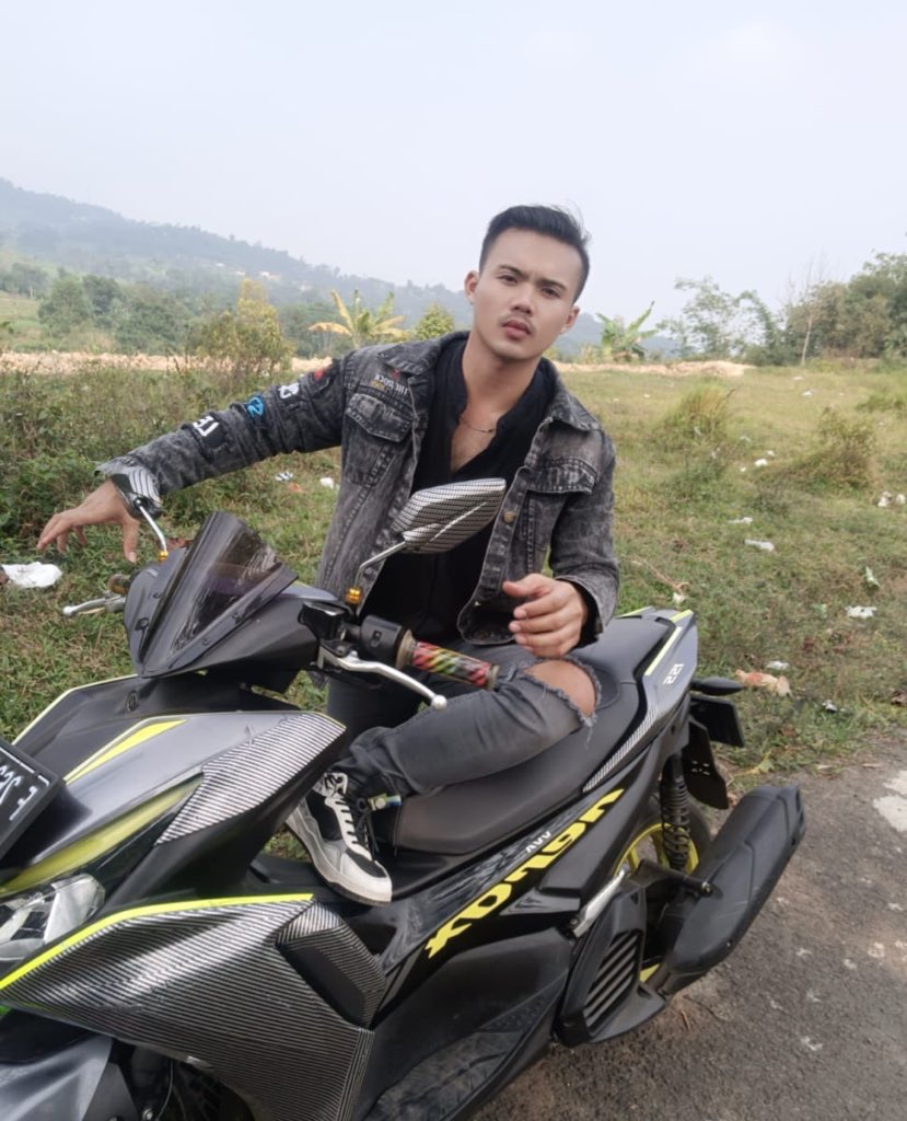 ObayJktbo2's tweet photo. Jakarta 📍
Cek ➡️ 085772318516 https://t.co/VjwRy8AS2U