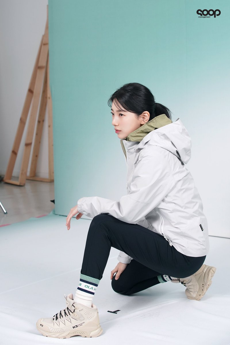 잘생긴 으른 여자까지 되어버리는,, જ⁀➴👸🏻

쉴 틈 없이 열일하는 수지 배우의 미모 따라
봄이 한 발짝 다가왔숮 ( ˇ͈ᵕˇ͈ )𓂃🌿🌼💚