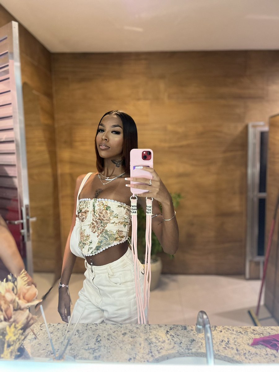 thaayla31's tweet photo. 🐆 https://t.co/1htcQwoftF