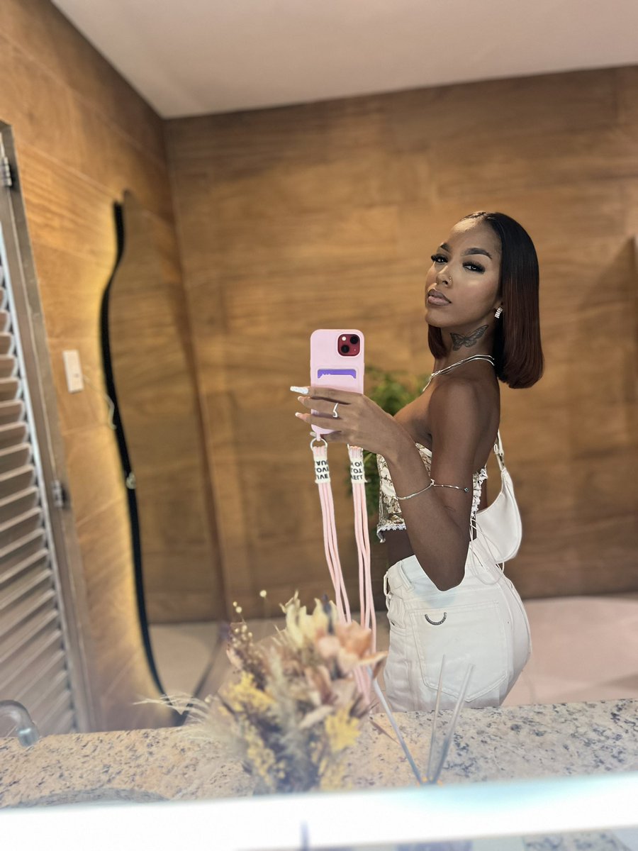 thaayla31's tweet photo. 🐆 https://t.co/1htcQwoftF