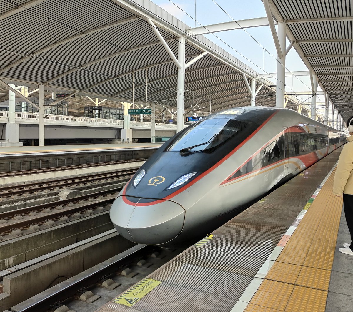 明明@中国🇨🇳を電車とバスで旅する日本人 tweet media
