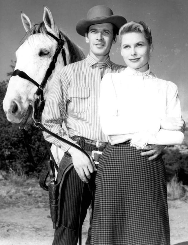 TalkingPicsTV's tweet photo. A new client for #PeterBreck in BLACK SADDLE (1959) 🤠 6am 'Client: Peter Warren' on #TPTV https://t.co/cyfkHh2AIy