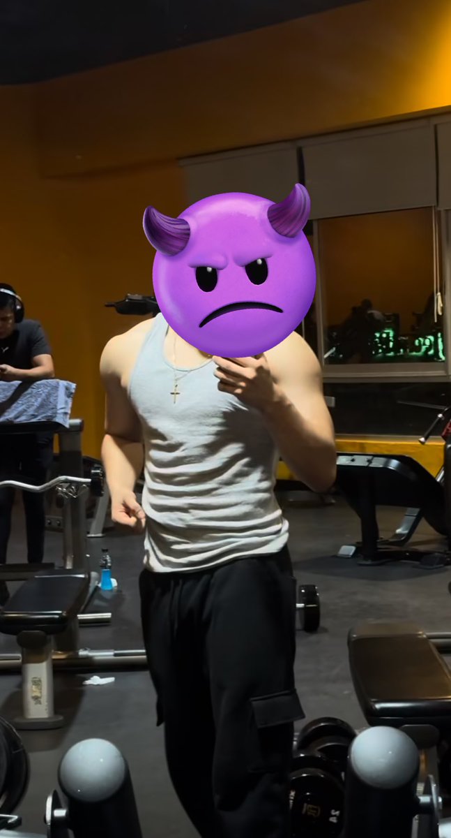 Alejandro tweet media