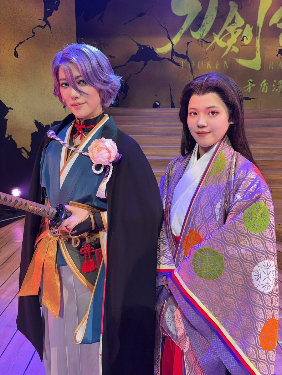ju_ri0022's tweet photo. 歌仙兼定役:七海ひろきさん

優しさに溢れる大好きな座長さん。
私が緊張しているとき、優しく背中をさすってくださってとても励まされておりました。

舞台上では、本当に雅という言葉がこの方のためにあるのでは、と思わせる存在感に圧倒されておりました。
出会えて幸せです✨️
 #刀ステ  #禺伝 https://t.co/BZA6vDurnH