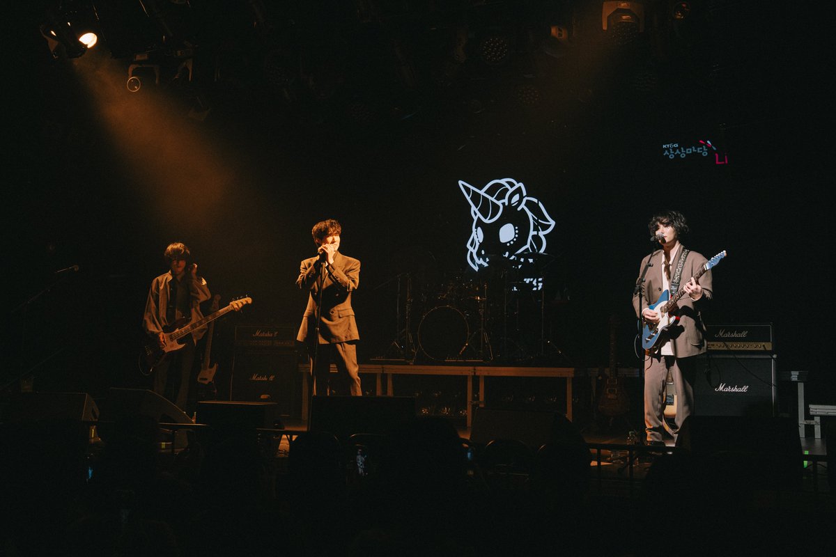 HeMeets Official tweet media