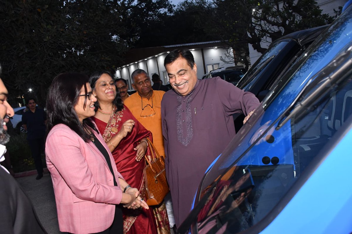 Mahindra Last Mile Mobility tweet media