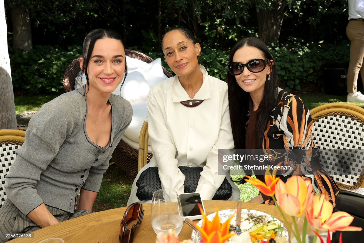 Katy Perry Activity tweet media