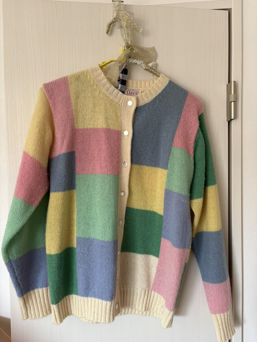 outauni's tweet image. 🍒「Cherry Coke mini」(91)🍒

この季節のニット🌸

・ウールカーディガン/ vintage
・デニム/ 昔のUNIQLO
・スエードブーツ/ タイ
・お花ネックレス/昔々の代官山
・ラインストーンデイジーピアス/新大久保
・オパール指輪/ ブックオフ
・ピンク指輪/ vintage

#cherrycoke #outauni #おおたうに