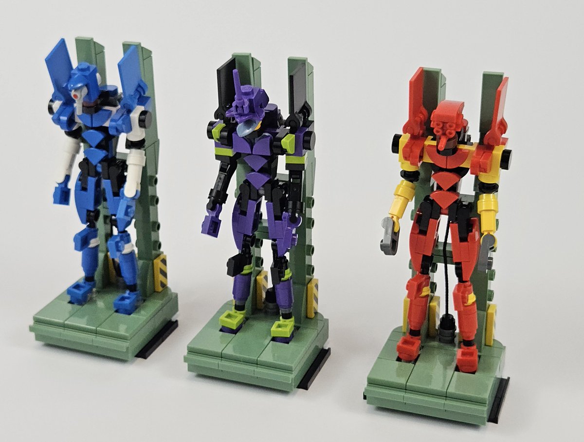 MintSodaBricks's tweet photo. Lego Eva Units 00, 01, 02 11cm TV ver. #LEGO #evangelion #moc #legomoc #レゴ #エヴァンゲリオン #EVA #EVA30 https://t.co/Fko2bGxM9z