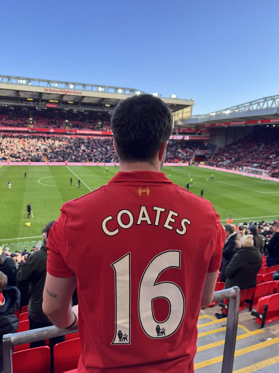 Hugo38Feijo's tweet photo. @littlecarol @SebastianCoates Os Sportinguistas merecem esta atenção, passado dia 28 em Anfield 🙌🏼 https://t.co/7W91ejMaNZ