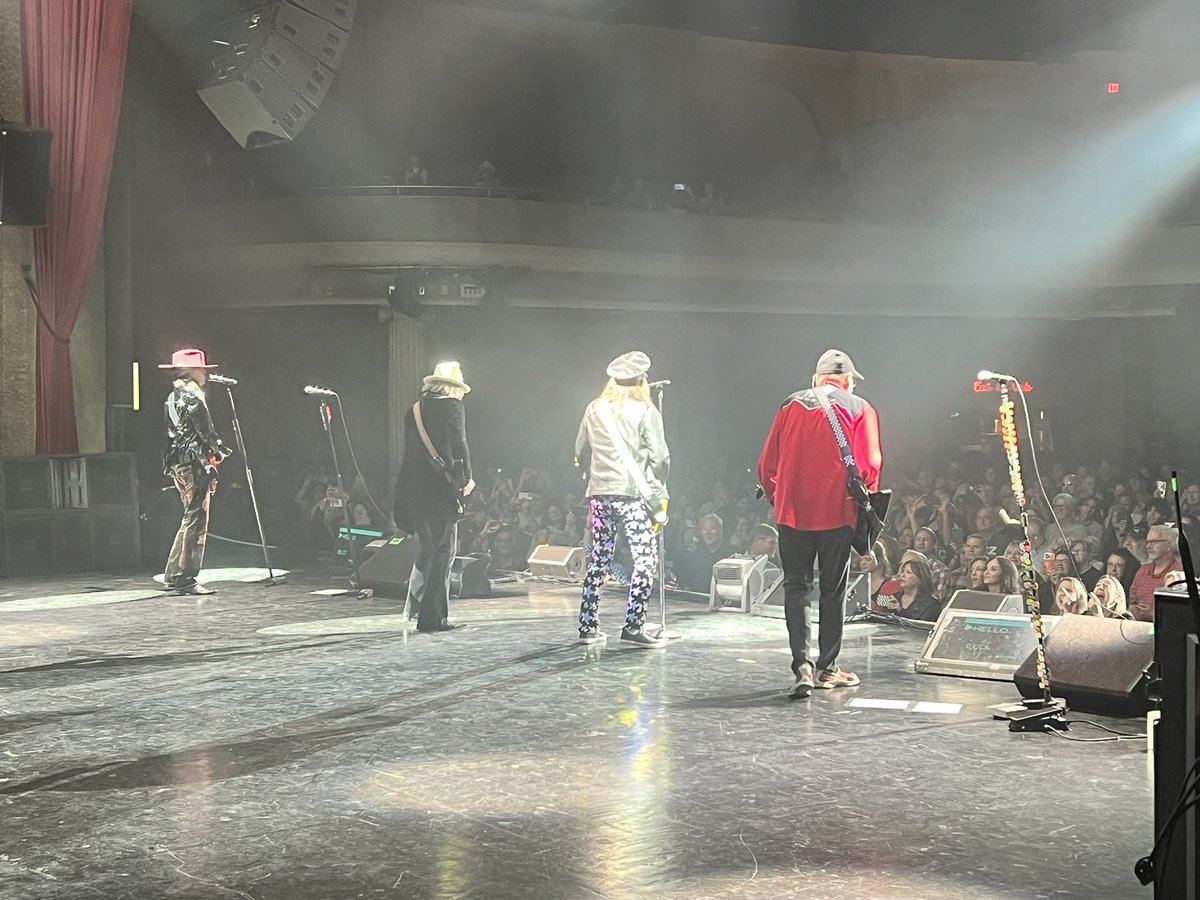 priya panda ॐ tweet media