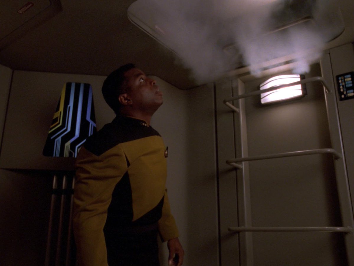 JanelleWaz's tweet image. The lost episode of Reading Rainbow. #TNG #Interface #allstartrek