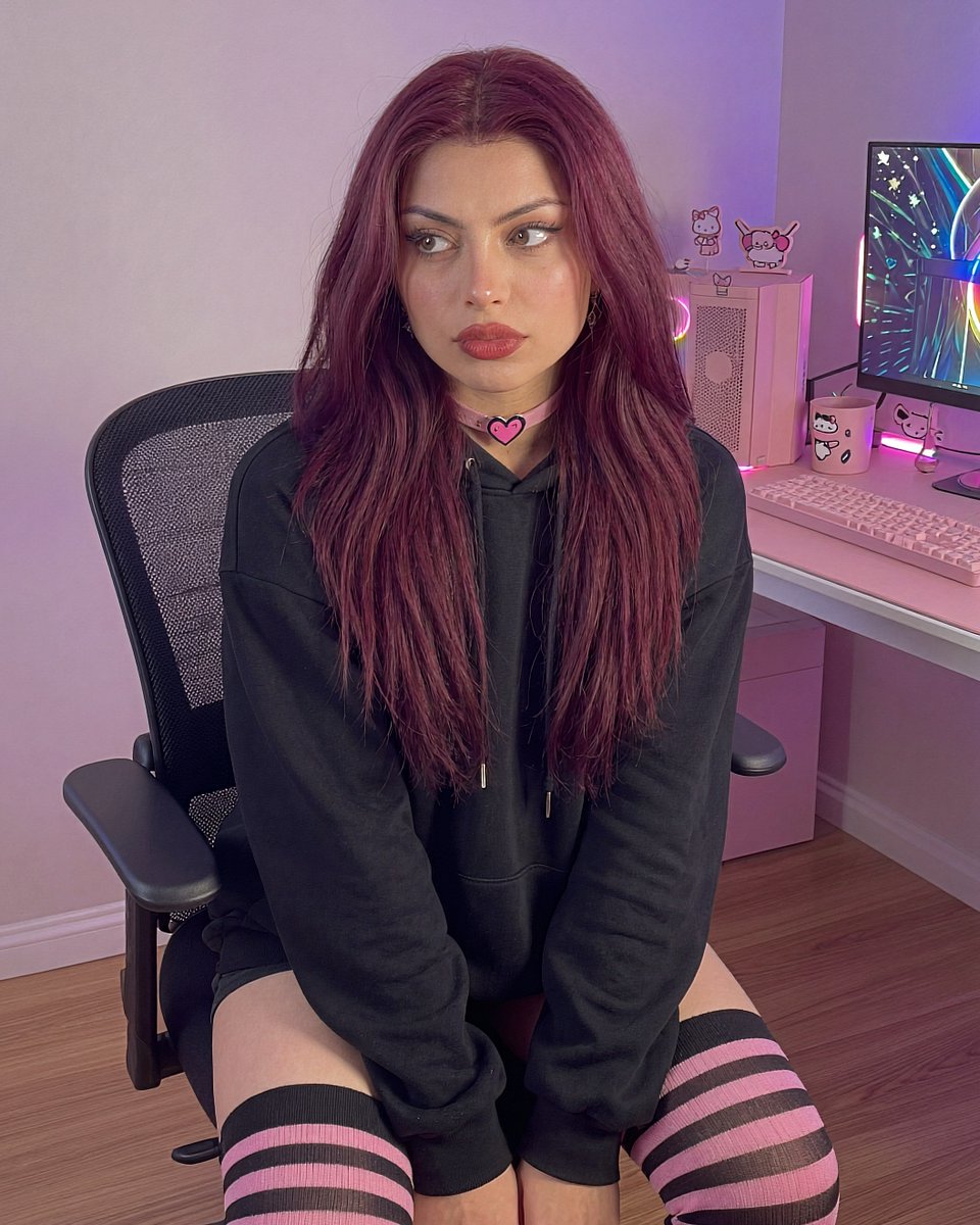 Tsgirlelizabeth tweet media