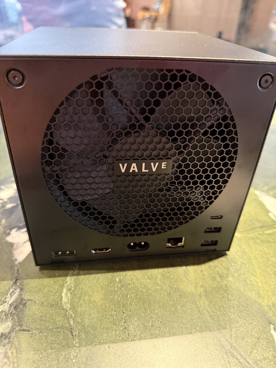 Justin Silverman @ PAX East tweet media