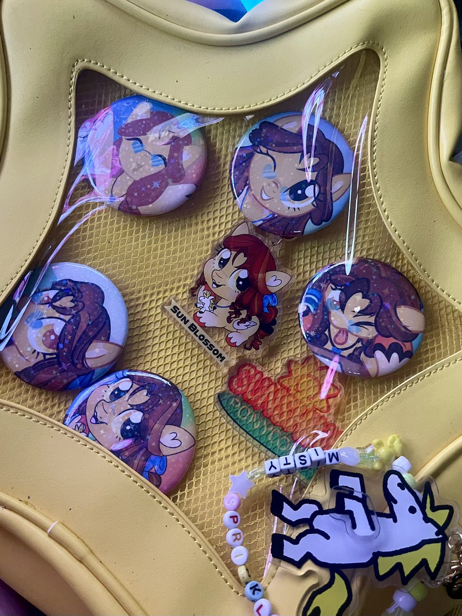 Maud @ Commissions OPEN tweet media