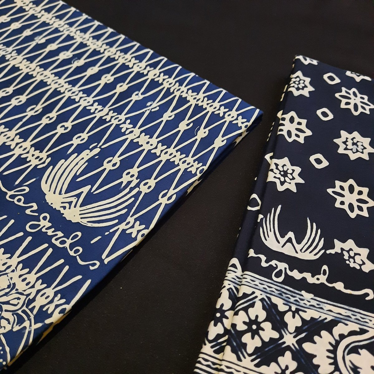 mfarihin19's tweet photo. Sarung Batik Lar Gurda
Seri Kelengan 
Harga Rp 175.000
Traditional 100% Handmade by Bati Santri Mangkuyudan
Minat https://t.co/7G6enDrck0
#ramadhan #1447h #sarung #batik #Indonesia #largurda https://t.co/mWBBulQauj
