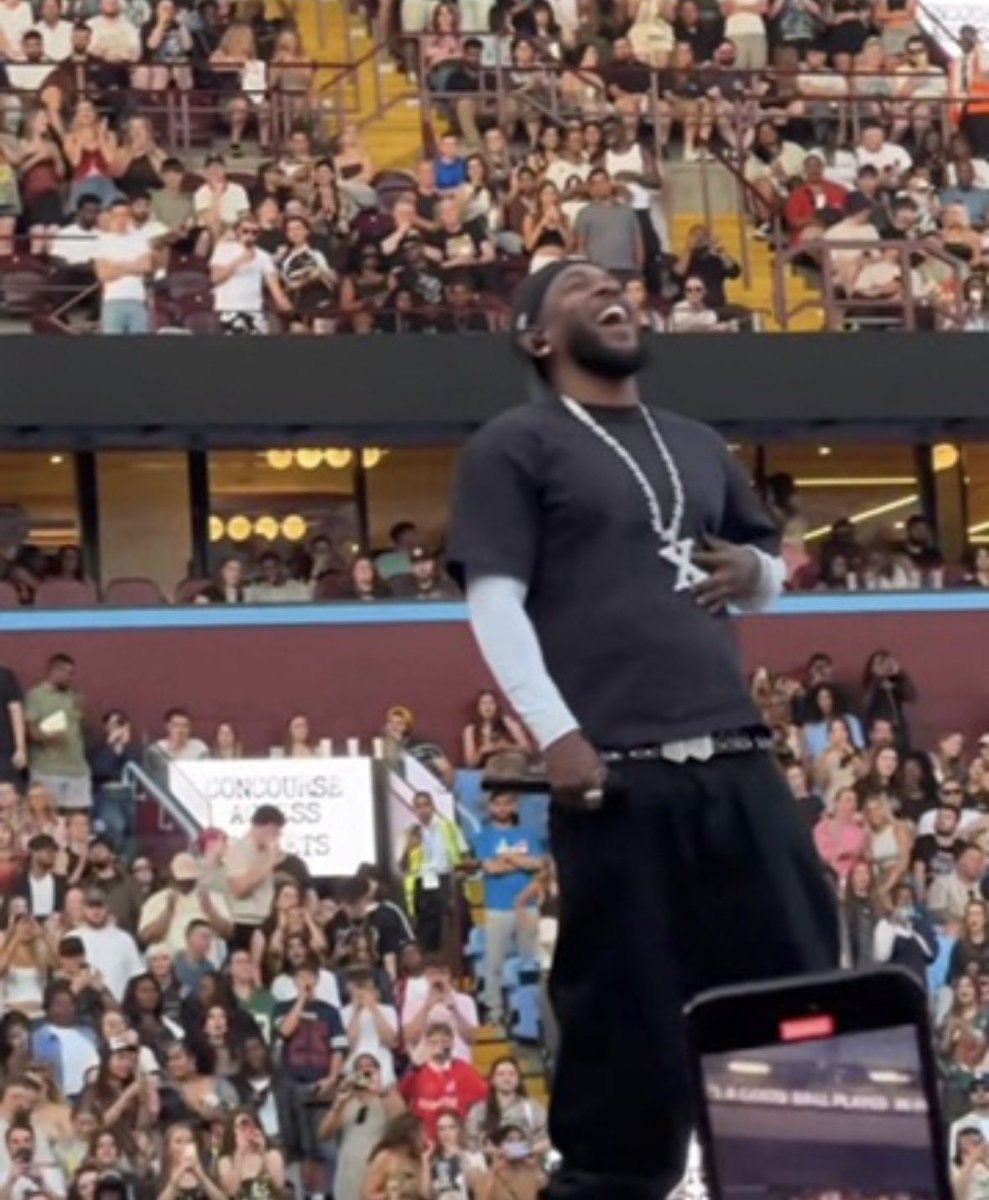 "Might be beefin with Serena but I’m cool with Venus"-New Drake Snippet