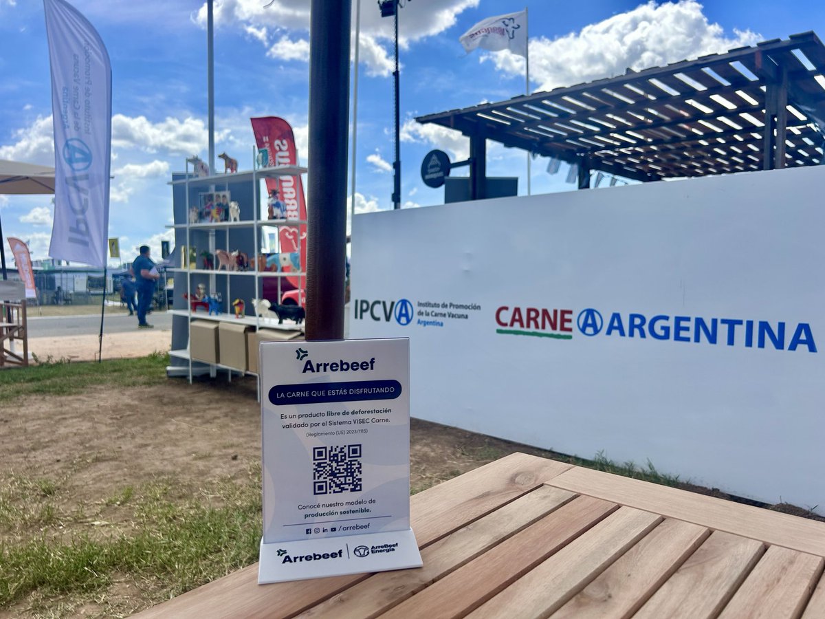 sebavicto's tweet photo. #ARGENTINA - Ayer estuve recorriendo @Expoagrocom, uno de los eventos agroindustriales más importantes de la región.

hablando con #productores, #frigoríficos y asociaciones de criadores… más en el link:

https://t.co/5O1kz2eSsq https://t.co/PEu7pkKTl0