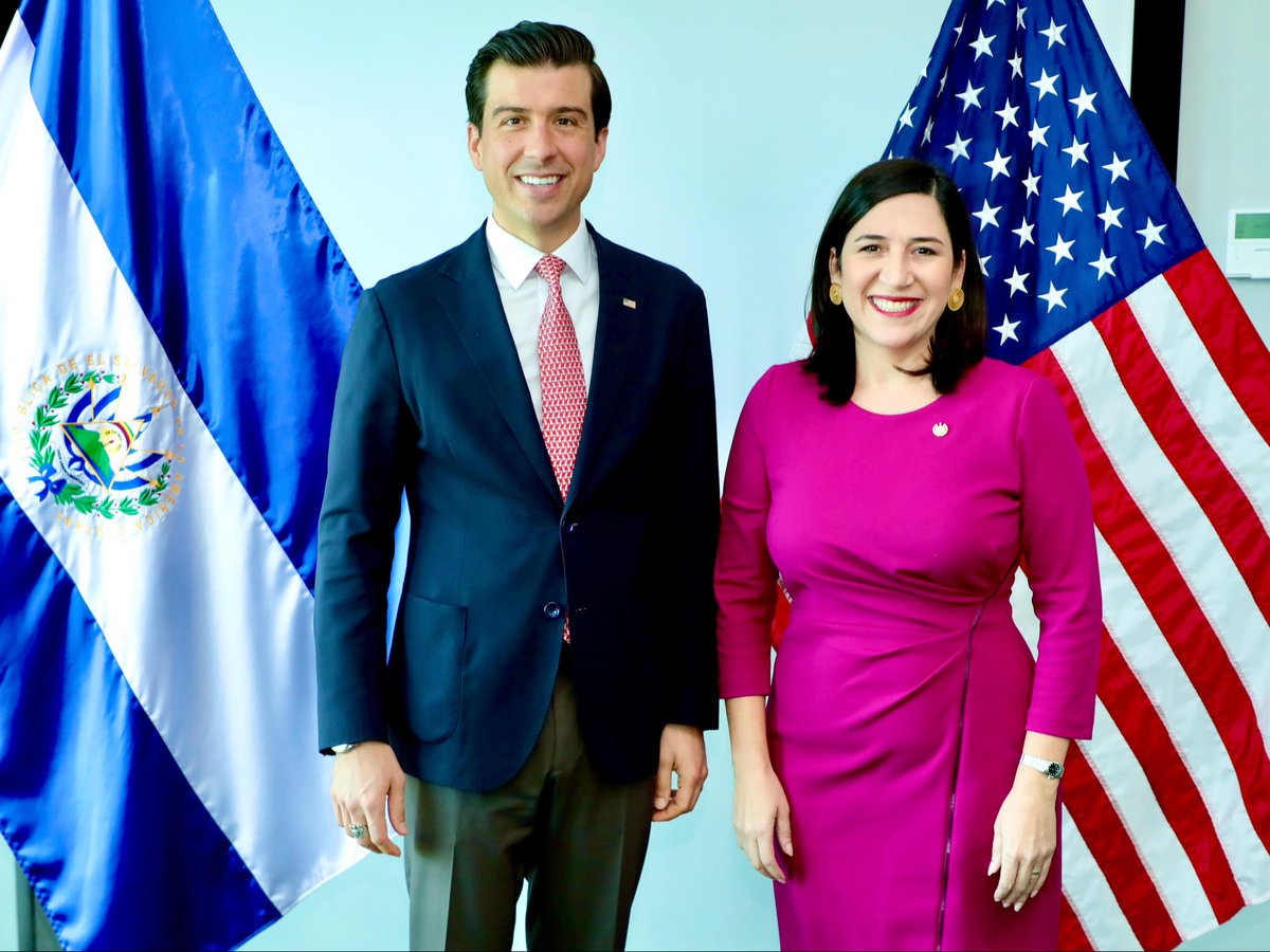 Embajada EEUU en ES tweet media