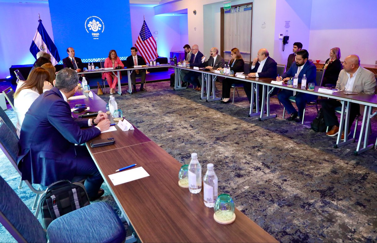 Embajada EEUU en ES tweet media