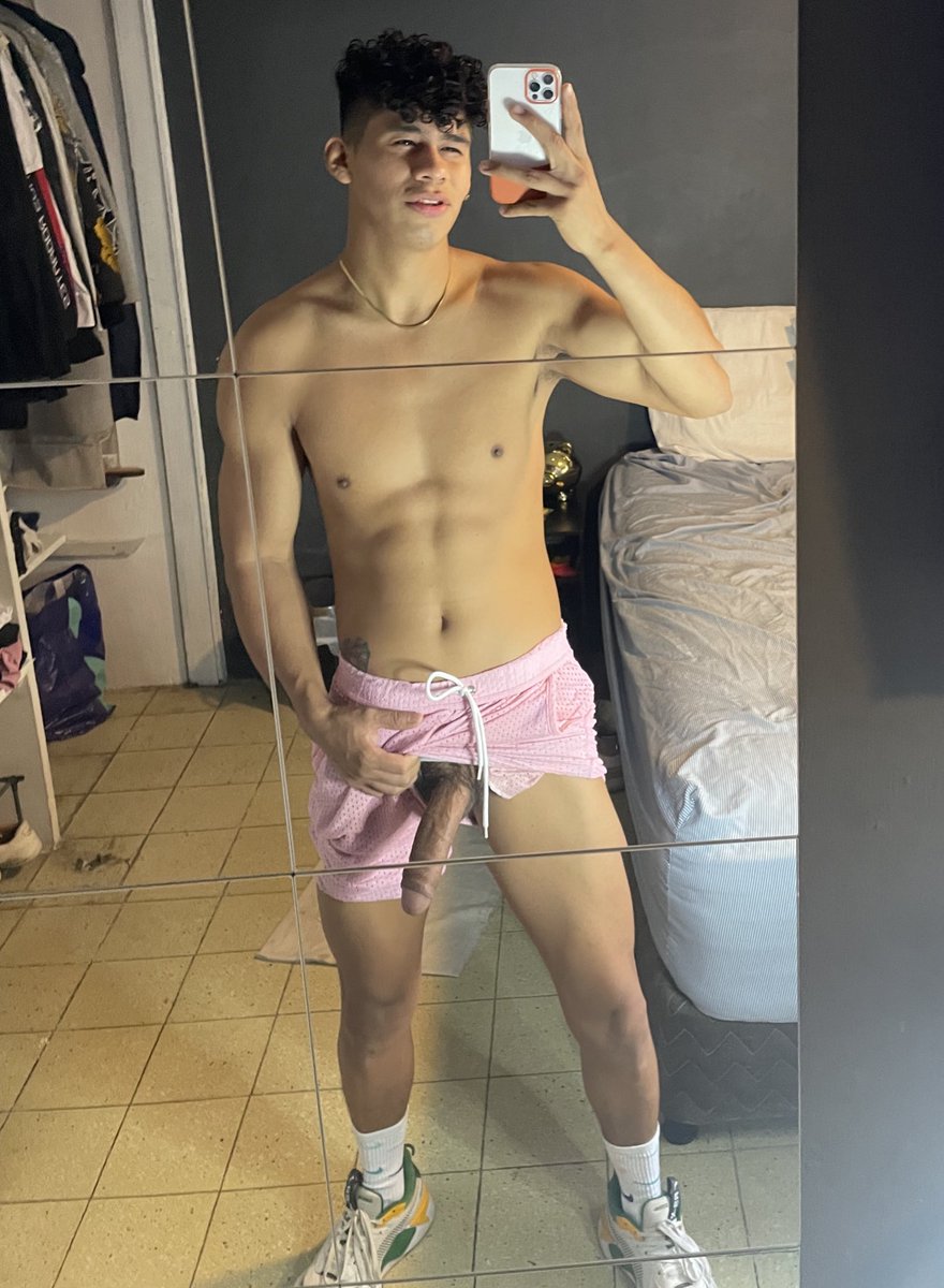 Sebastian113196's tweet photo. @Diegomattos2020 Chudai 😈🍆🔥 https://t.co/d6dNjEig7m