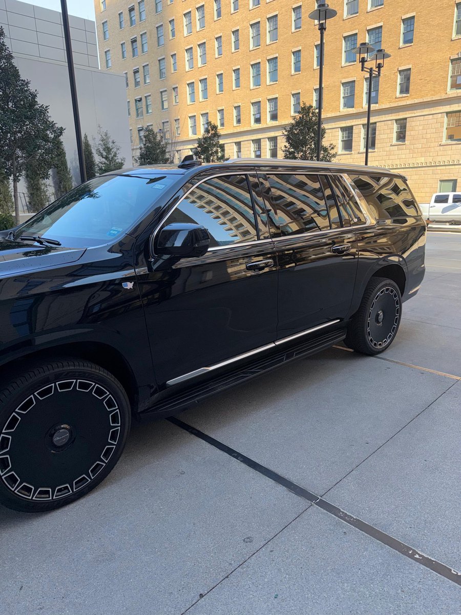 dallasblackcar1's tweet image. Luxury Transportation Service in Dallas 
Just one Click Away 
469-653-9725
Or book online 
dallasblackcarlimoservice.com 

#dallasblackcarservice #carservice #airporttransfer #limoservice #suvservice #blacktruck #blackcarservicedallas #limousine #personalchauffeur #airportcarservice