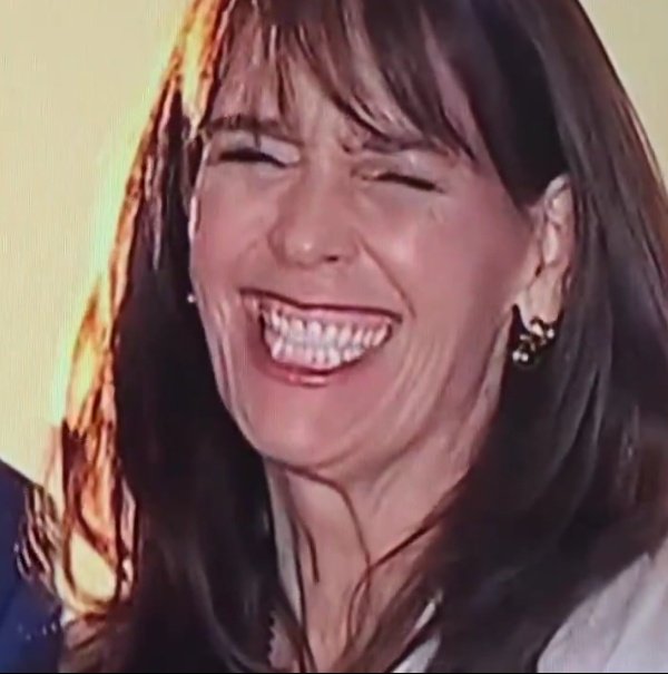 sxlendipity's tweet photo. ella es la titán que se comió a la mamá de eren https://t.co/jdsQFv3lhm