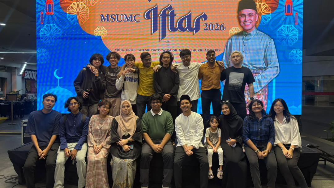 MSUmalaysiaSHCA's tweet photo. Our 2nd Iftar Mentoring session brought mentors and mentees together once again to share reflections, strengthen connections, and celebrate the spirit of Ramadan before Raya.
#msumalaysia #msumalaysiashca #msuihyaramadan #ramadanconnect #ramadanvibe https://t.co/Fu6FuJ14ss