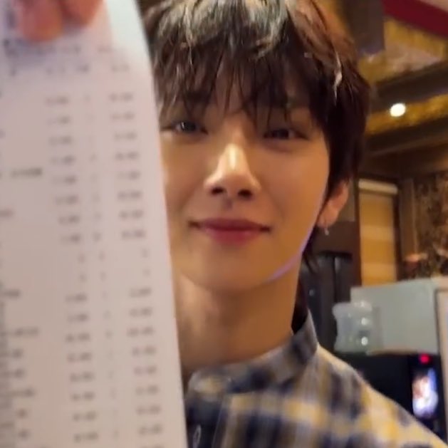 Natra Hong ᥫ᭡ tweet media