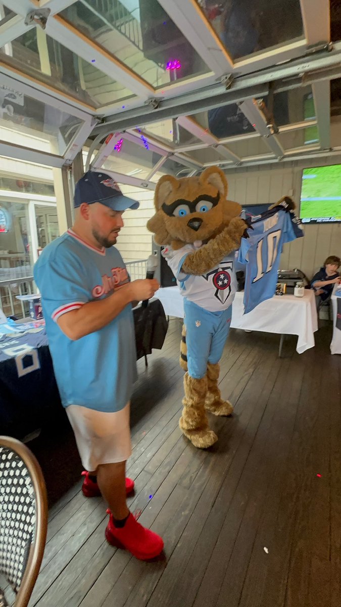 MR.TITAN🎙🏈 tweet media