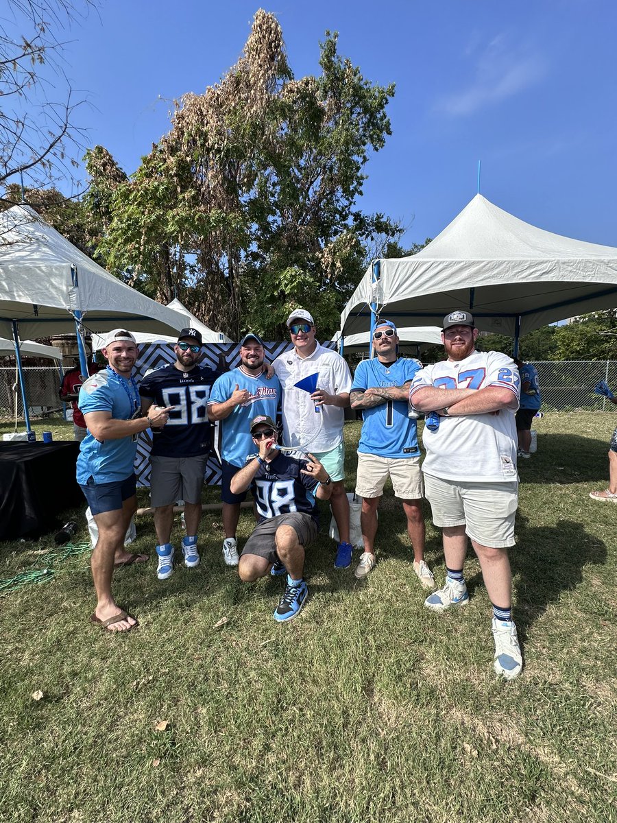 MR.TITAN🎙🏈 tweet media