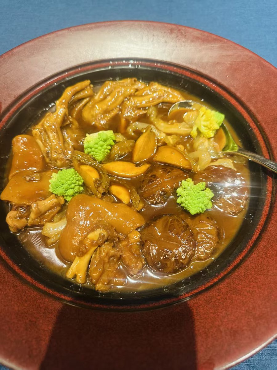 xiaoyihuFo's tweet image. My dear friends, do you think these dishes will be delicious?😋
#ChinaTravel
#delicacy
#Hebei
#xingtai