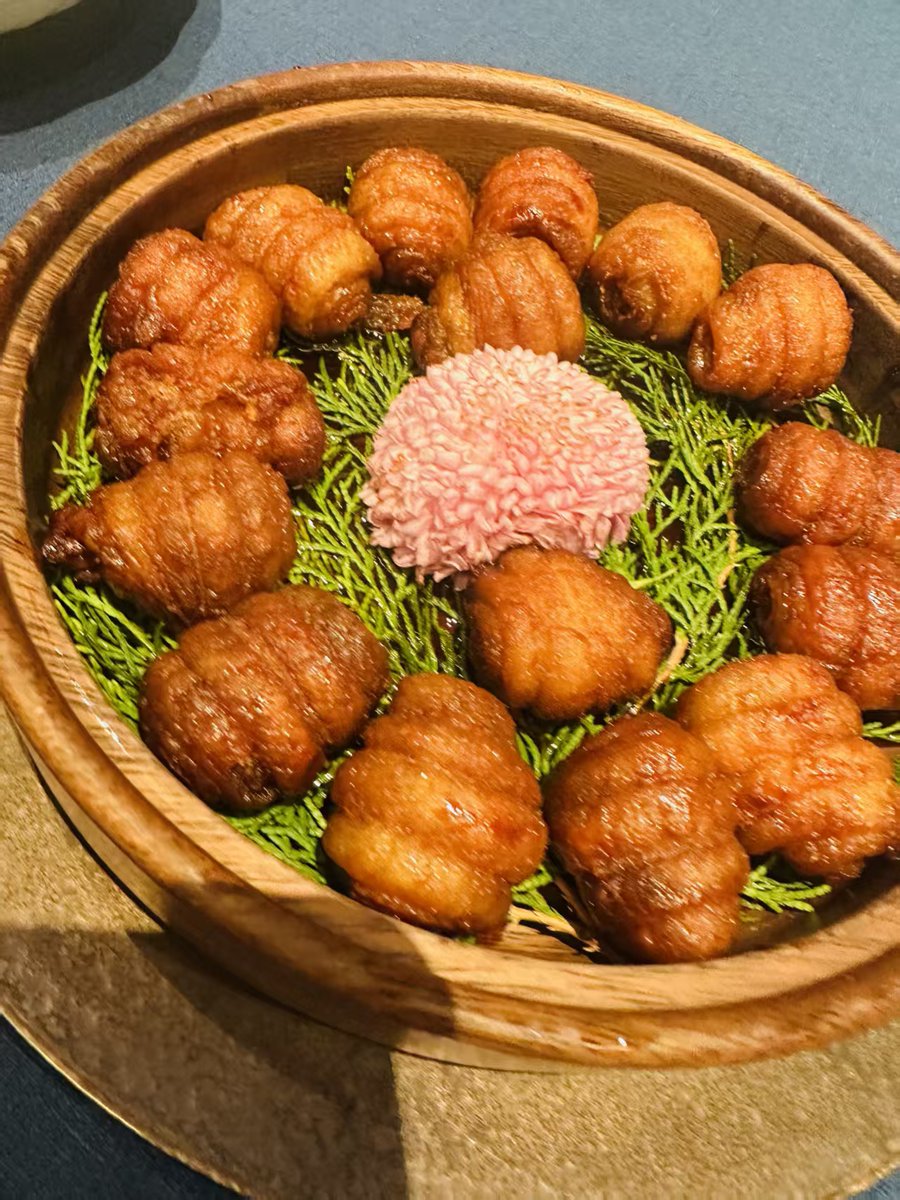 xiaoyihuFo's tweet image. My dear friends, do you think these dishes will be delicious?😋
#ChinaTravel
#delicacy
#Hebei
#xingtai