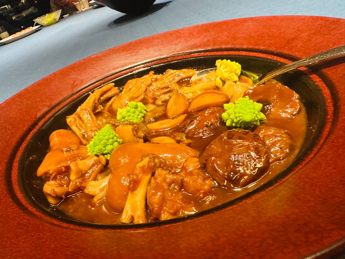 xiaoyihuFo's tweet image. My dear friends, do you think these dishes will be delicious?😋
#ChinaTravel
#delicacy
#Hebei
#xingtai