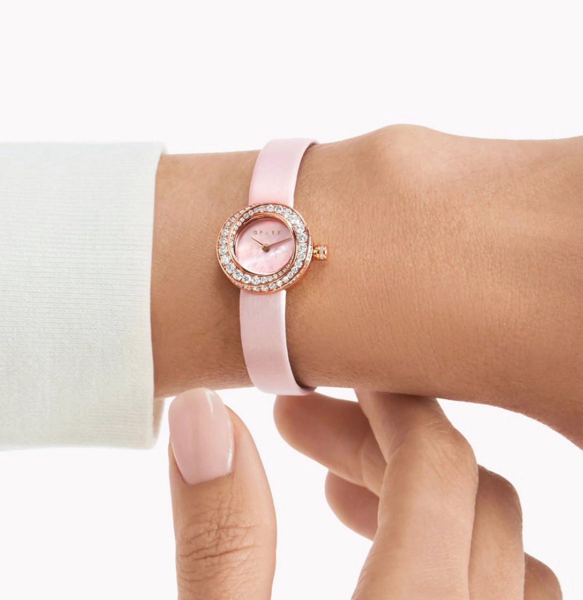 ᴘɪɴᴋ tweet media