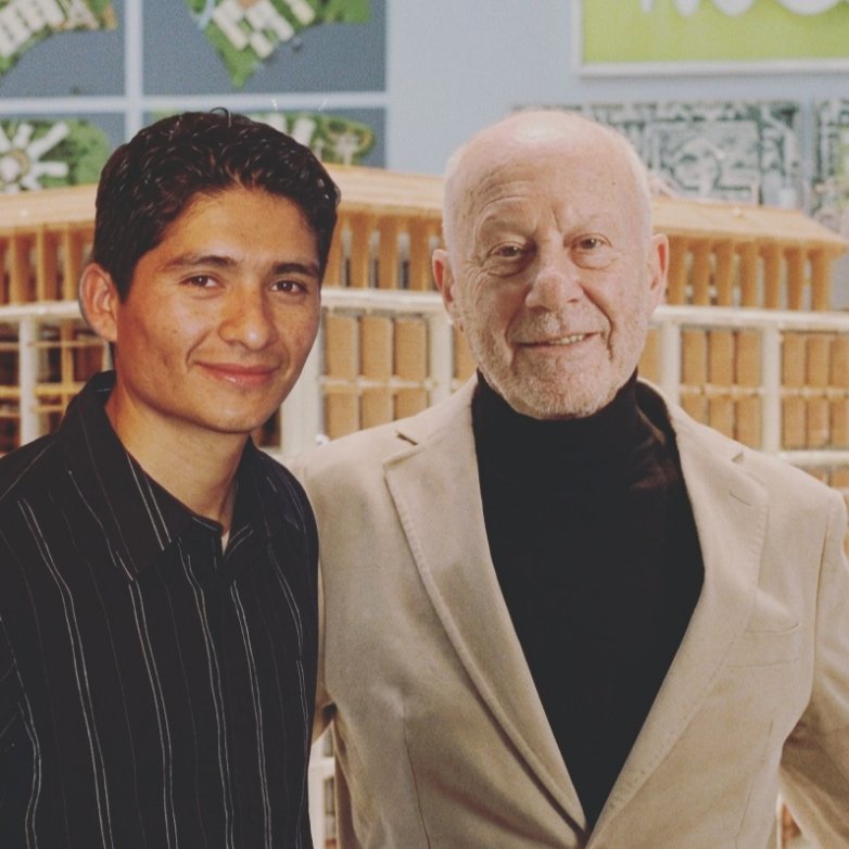 Arturo Merinos, arquitecto. tweet media