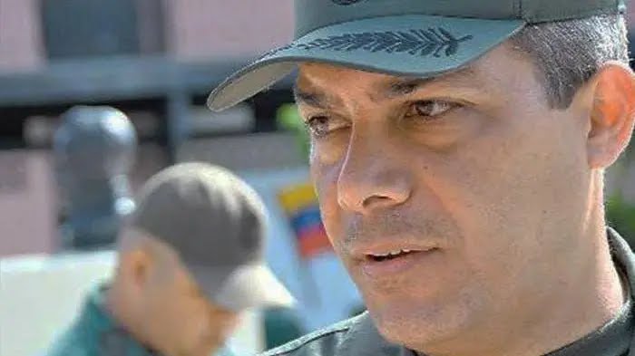 Ustedes conocían el caso del torturador coronel chavista  Rafael Quero Silva ,quien está detenido en los Estados Unidos.
A dado un giro histórico , porque éste criminal podría ser trasladado al CECOT en las próximas semanas ,convirtiéndose en el primer militar venezolano de