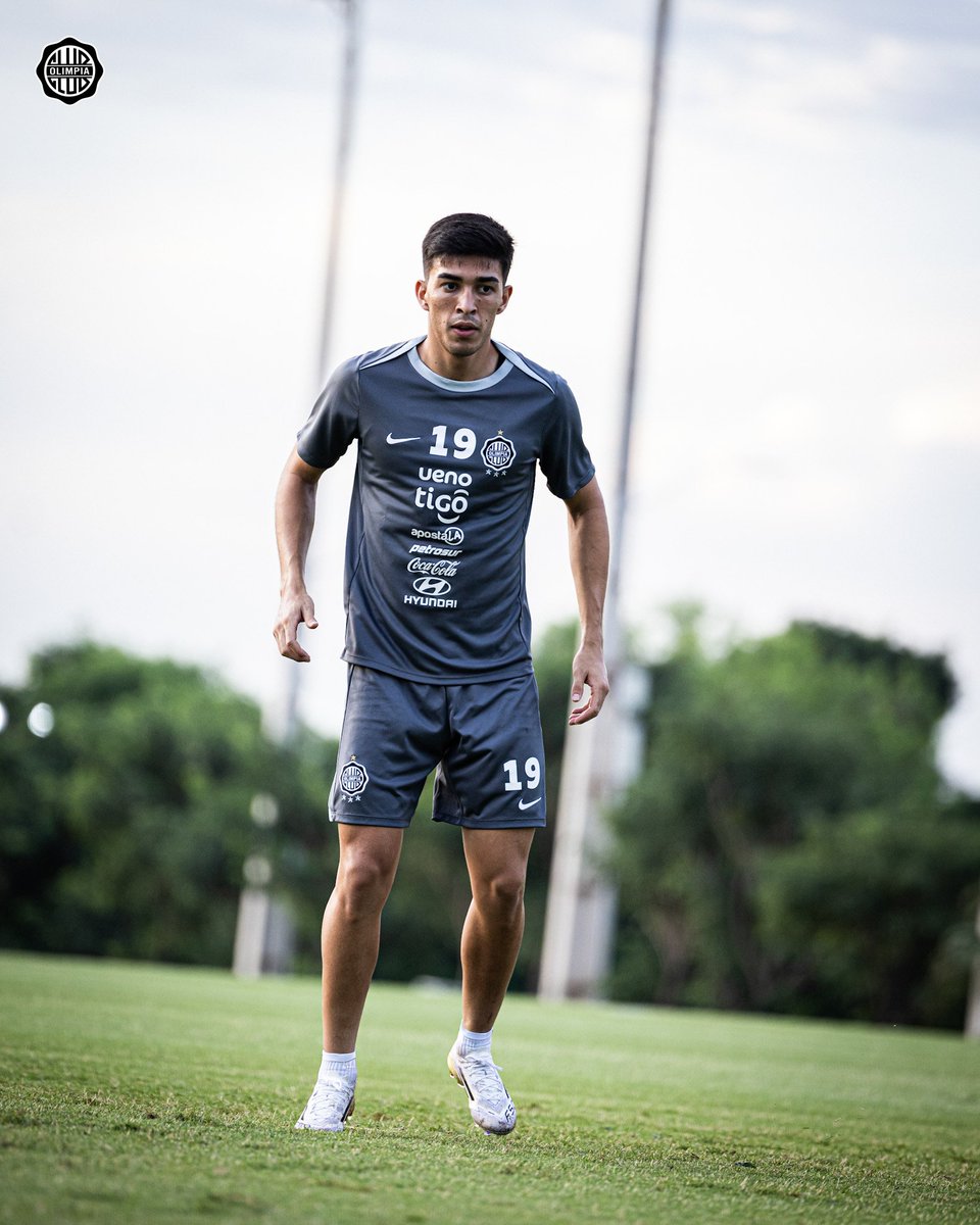 Club Olimpia tweet media