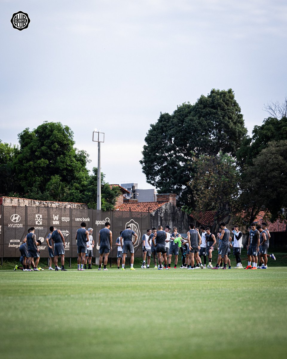 Club Olimpia tweet media