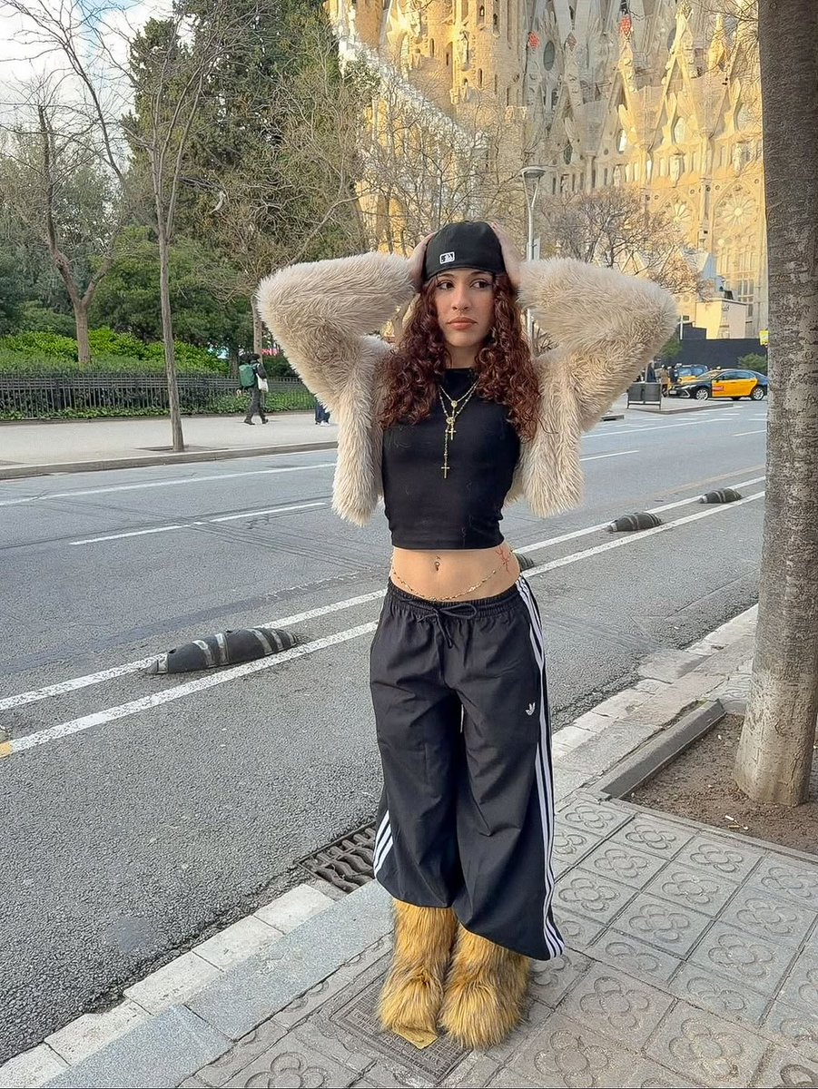 💭 tweet media