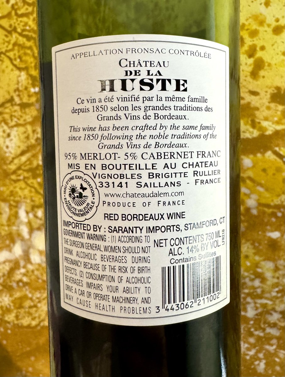 SashaEats's tweet image. Happy #WineWednesday, grape friends 🍷🍇🇫🇷 What’s in your glass tonight?

#SashaSips #WineLover #cheers