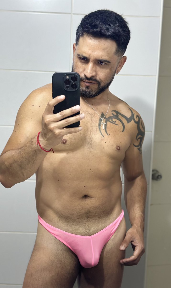 Hoy tocó lucir el regalito 🥵🟢
